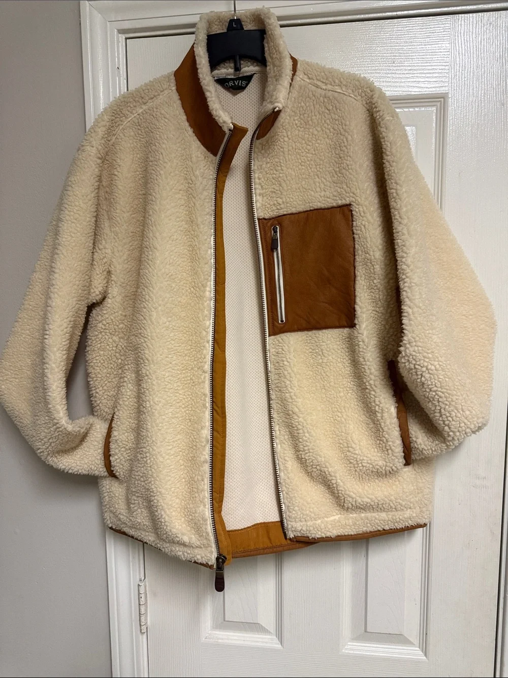 Orvis Sherpa Fleece Jacket, Contrasting Chest pocket & 100% Brown Leather Trim.